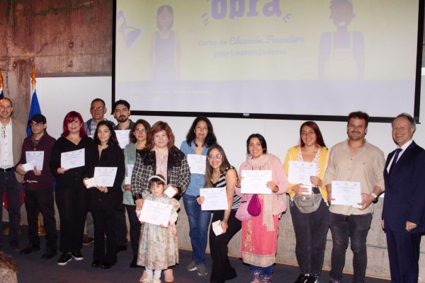 Emprendedores recibieron $1 millón por su participación destacada en curso de educación financiera