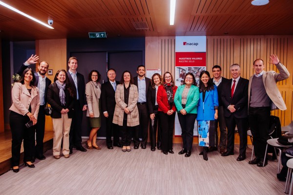 ABIF y FEN de la Universidad de Chile lanzan desafío “Manos a la Obra” para emprendedores de todo Chile